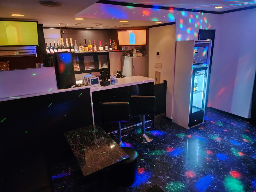 カラオケバー Air 店内写真