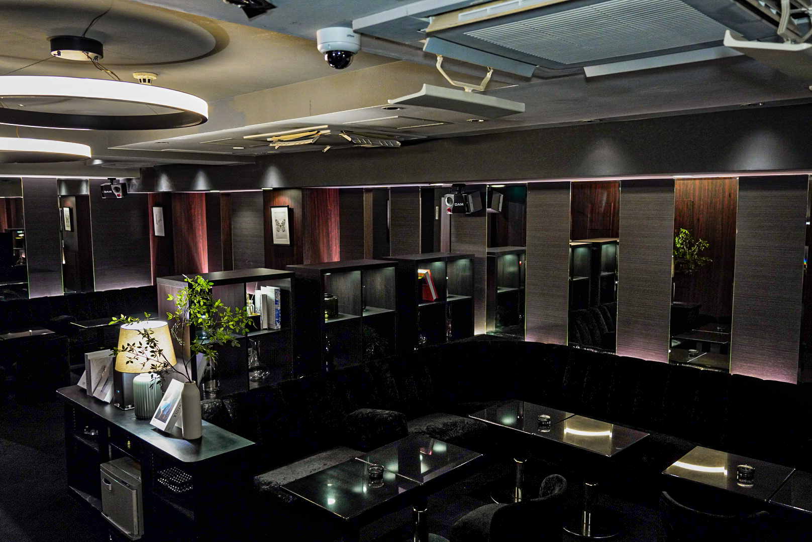 AKASAKA ANNEX LOUNGE