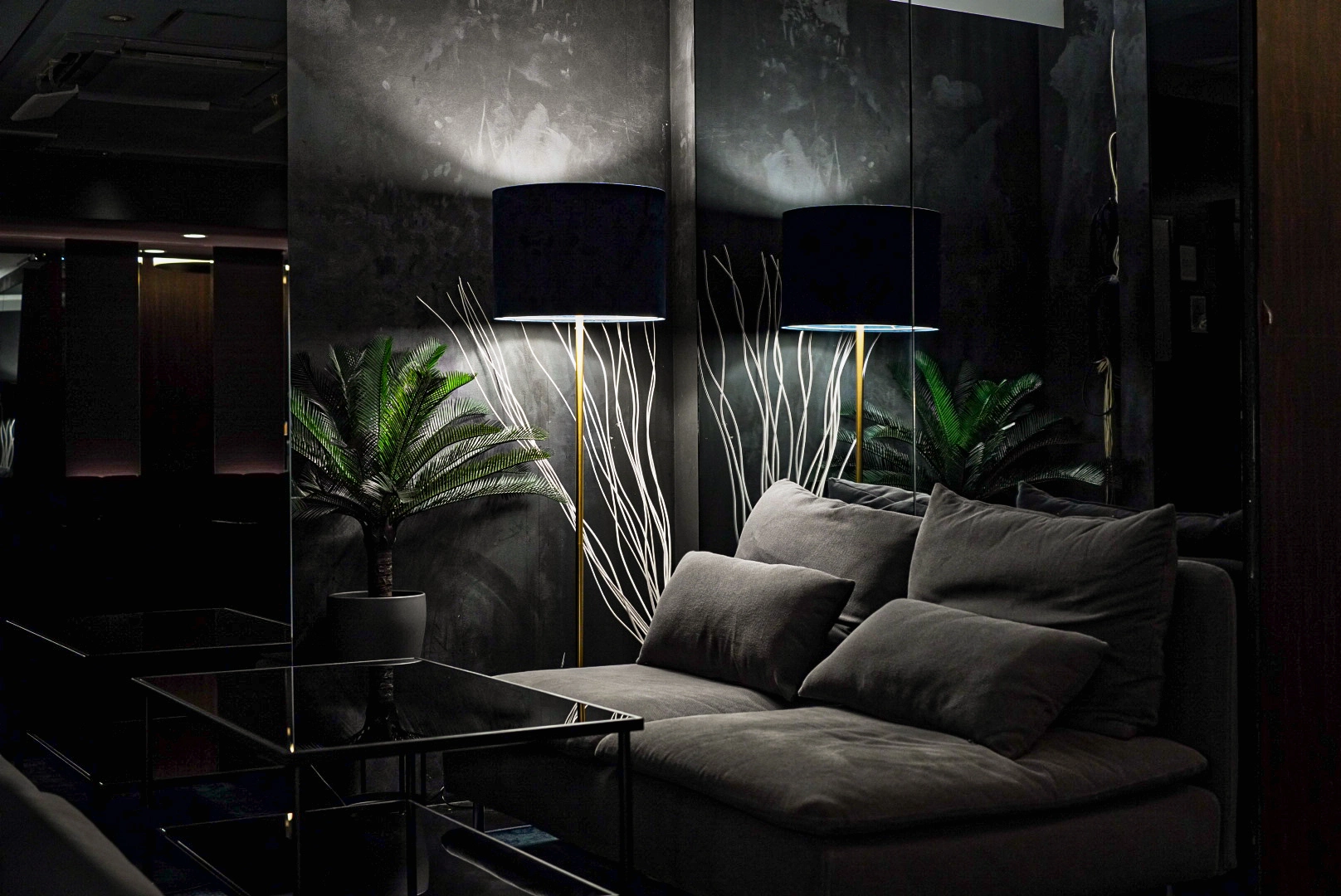 AKASAKA ANNEX LOUNGE 店内写真2