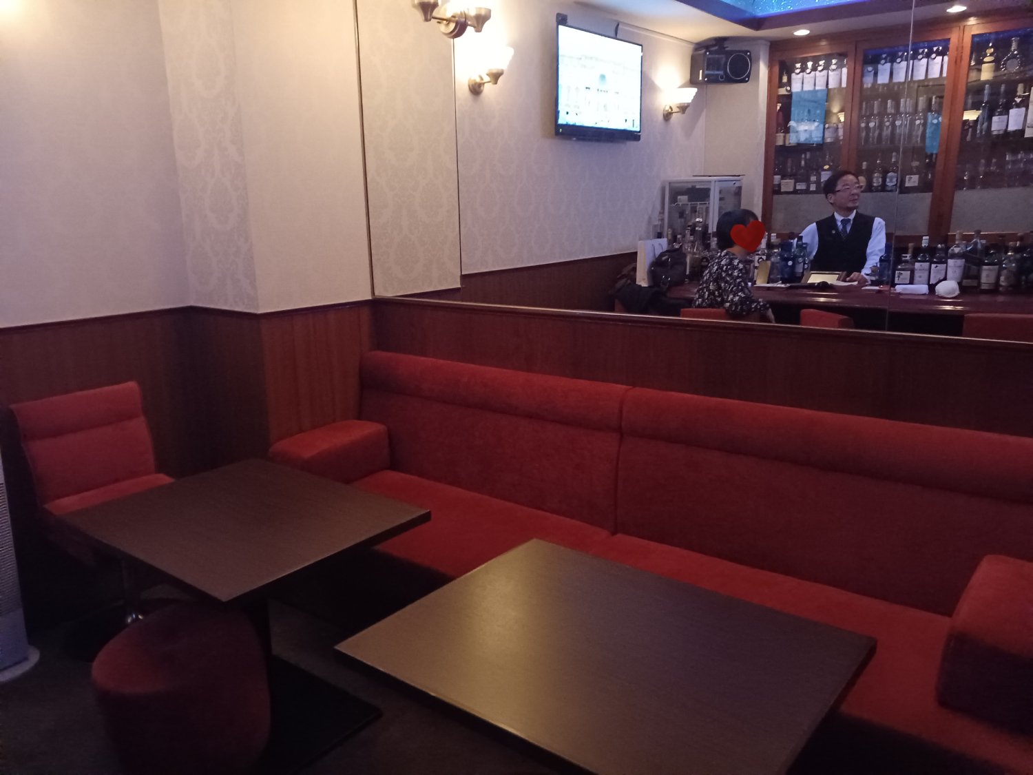 ワイン&カラオケ Club F 店内写真2
