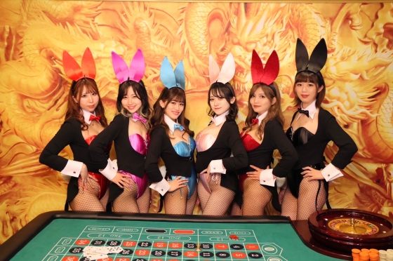 Pon Pon Bunny (ポンポンバニー) 浅草 バニーガールズバー 店内写真2