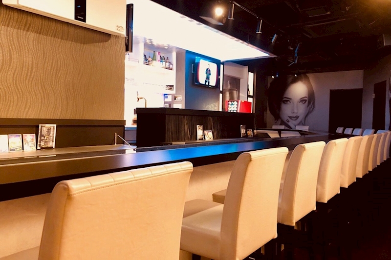 Girls Bar KGC 店内写真