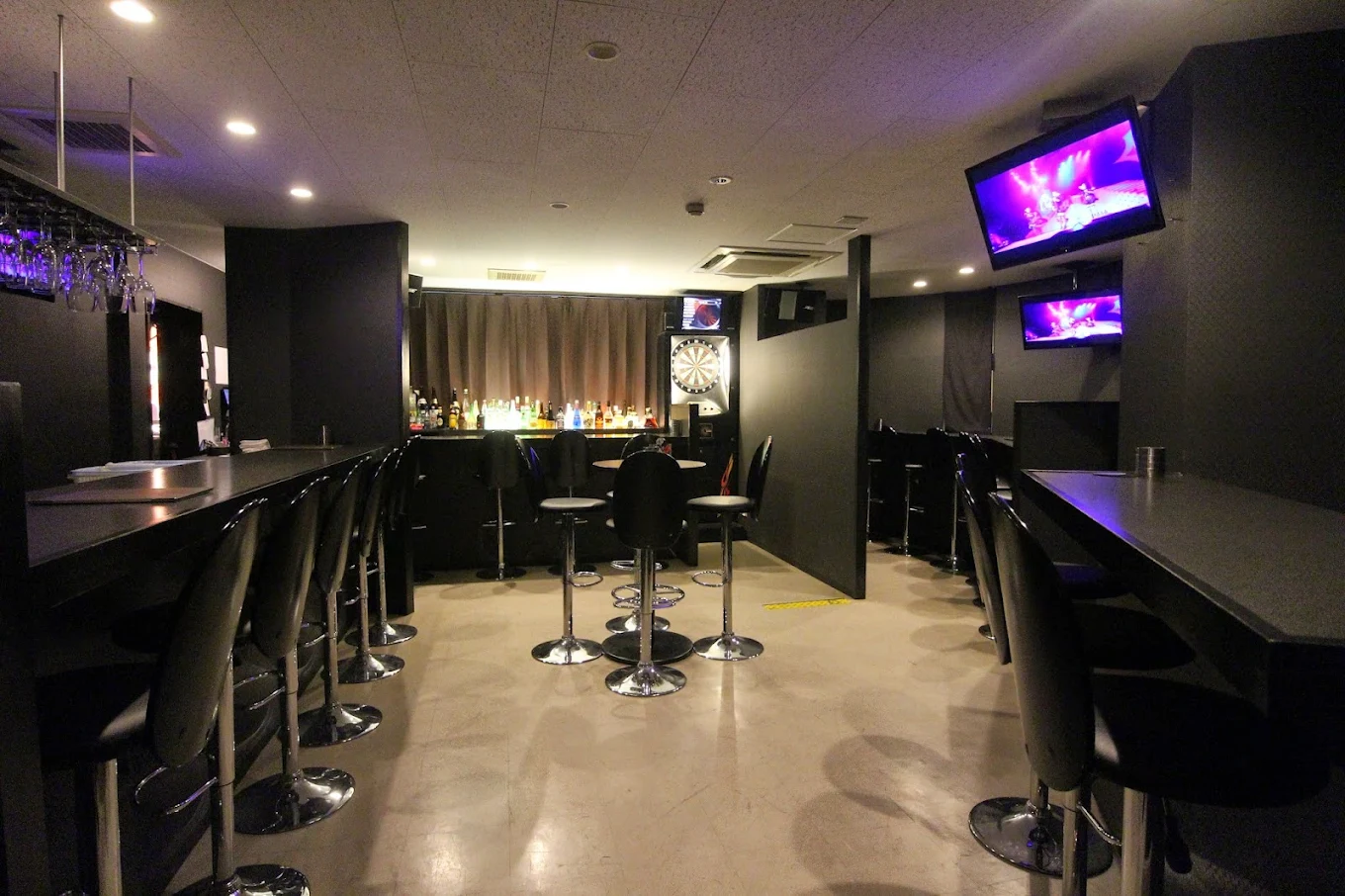 Bar Dining Feliz 店内写真