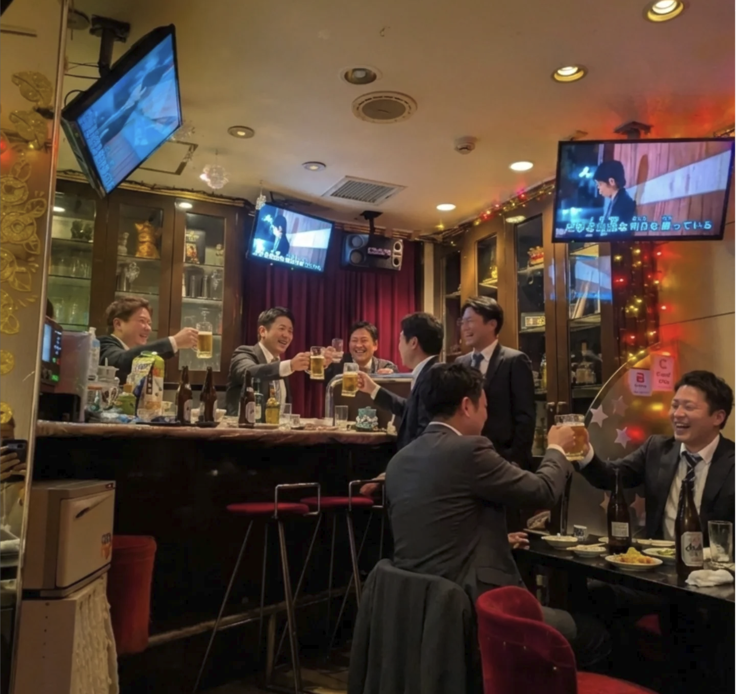 スナック 愛 店内写真2