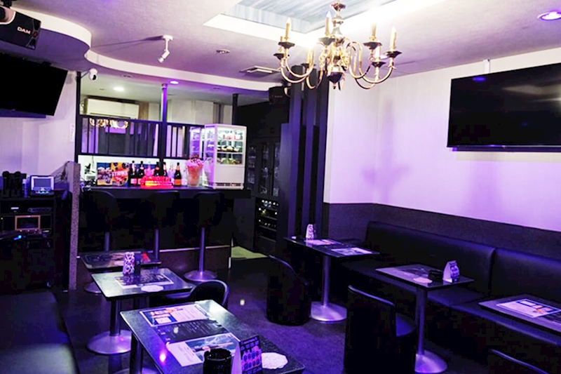 GIRLS LOUNGE WAVE