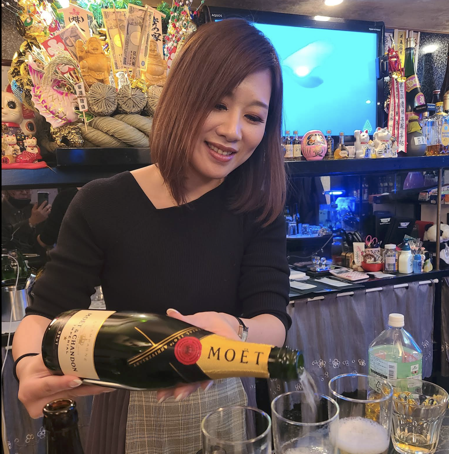 秀の家 居酒屋カラオケ(スナック) 店内写真3