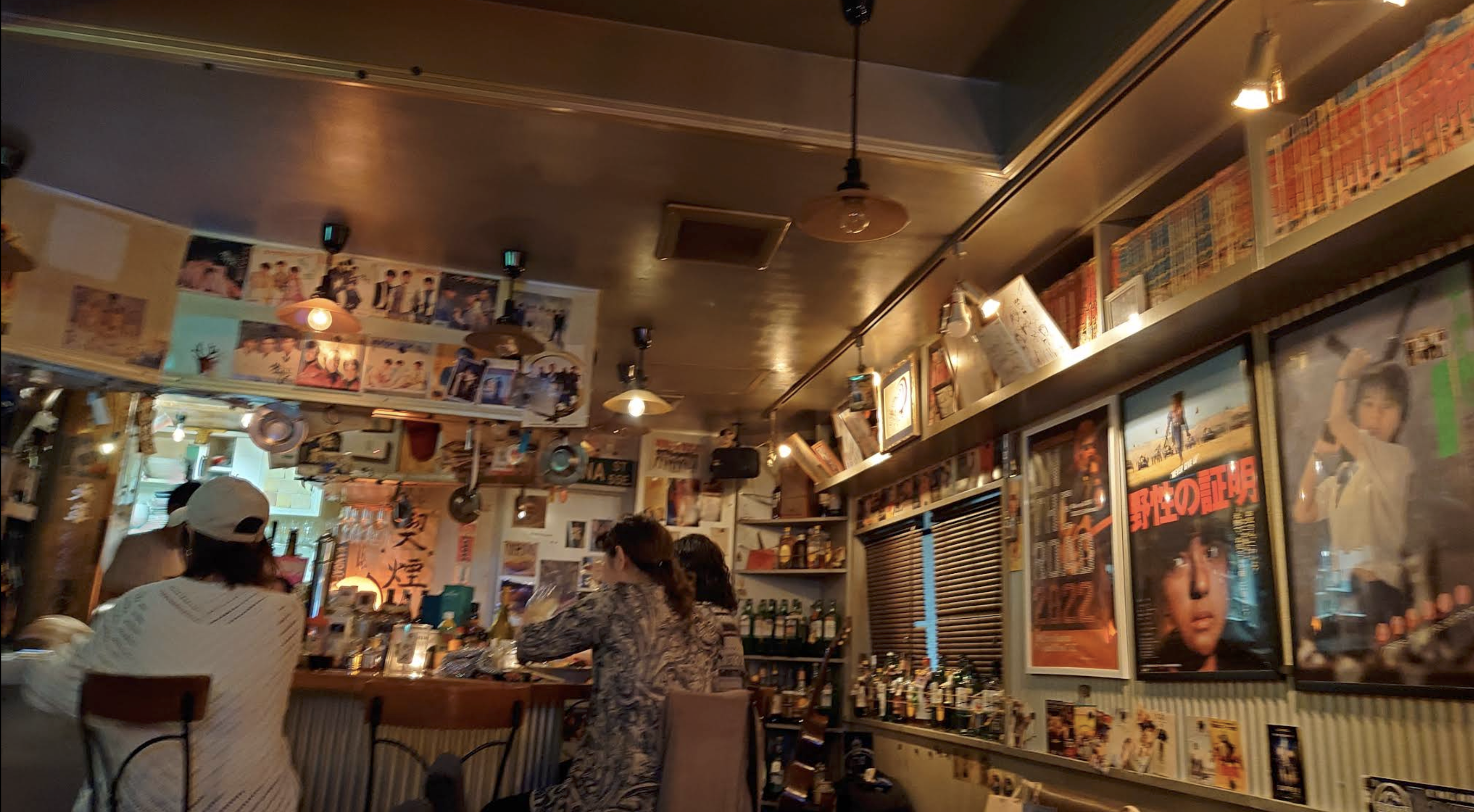 スナック タイムトンネル 店内写真2