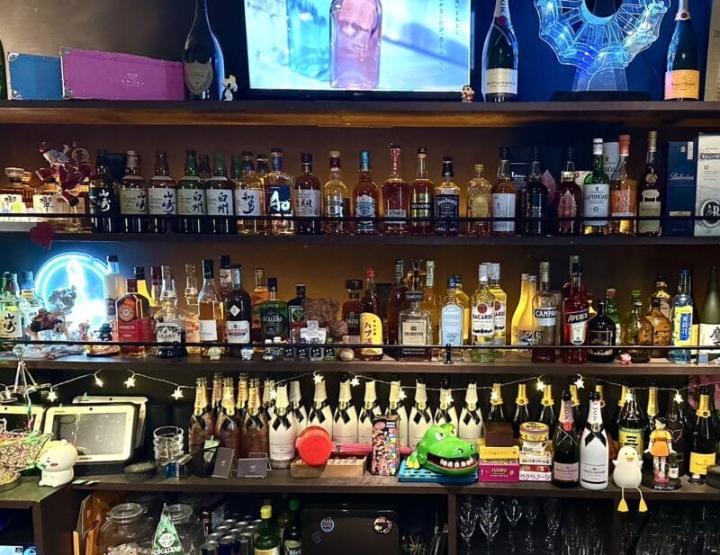 ガールズバー AREA