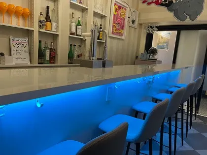 ガールズバーH 店内写真