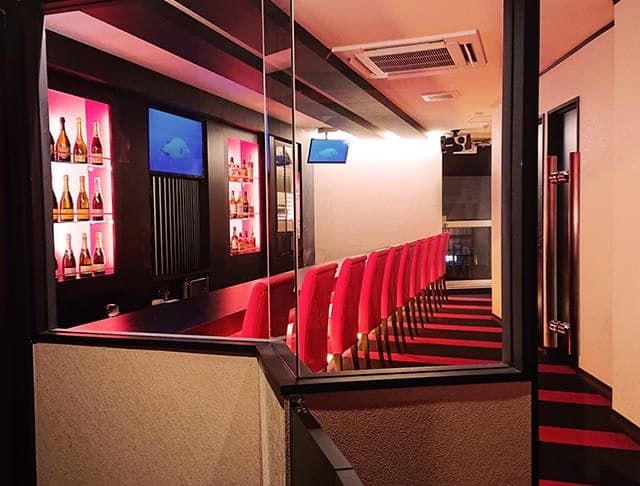 Ladies Bar MILLION 店内写真