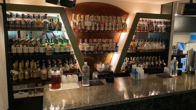 パブクラブ シャララ(カラオケラウンジ) 店内写真