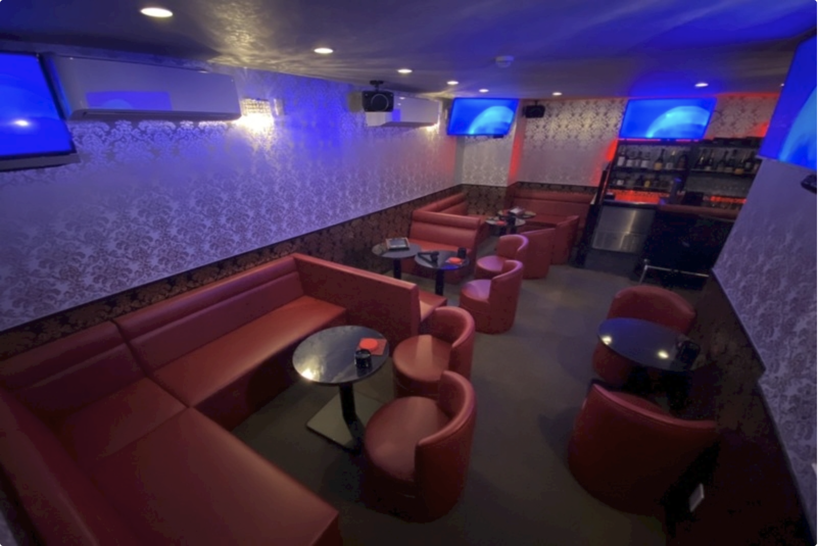ナイン (Lounge 9) 店内写真