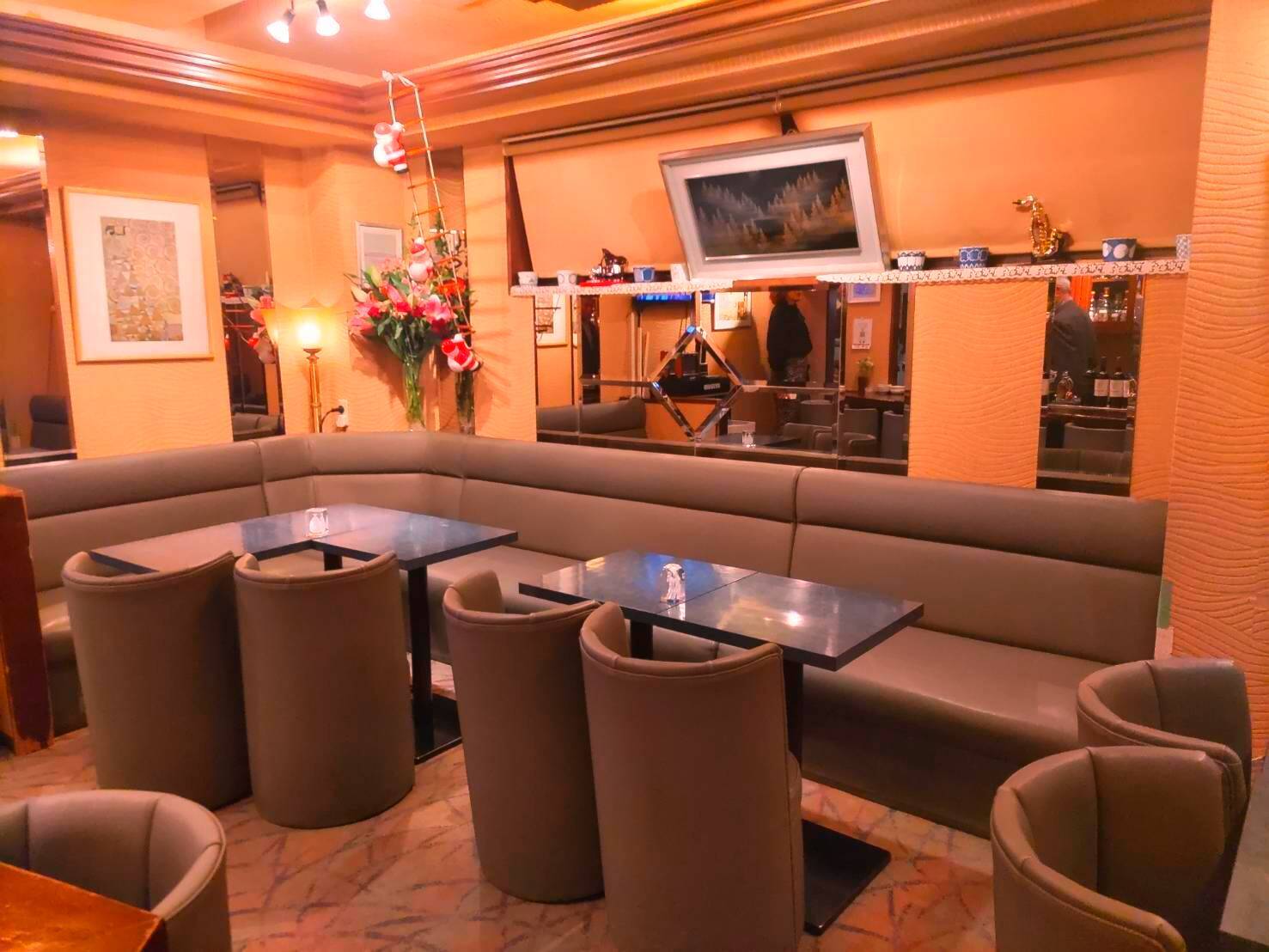 ラウンジ吉永 店内写真