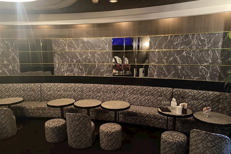 club lounge 和花
